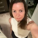 Tara Earl - @tearlywearly - Instagram