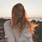 𝔱𝔞𝔯𝔞 𝔢𝔴𝔦𝔫𝔤 - @taratobin - Instagram