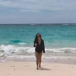 Tara Robinson Heneghan - @destinationunknown26 - Instagram