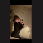 T - @tara_leanneeee - Instagram