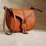 @tara_leatherbag - Instagram
