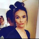 Tara Lloyd - @taralloyd88 - Instagram