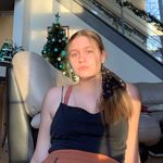 Tara - @tara.mcfarlanepost - Instagram