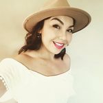 Tara Raven - @islandmama0 - Instagram
