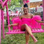 Tara Singleton - @_qweeenb - Instagram