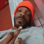 Tariq Brown - @hoodieboiriq - Instagram