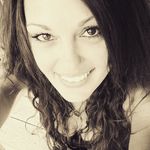 Taryn Cole - @alohayoga - Instagram