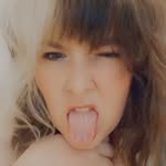 Taryn Dempsey - @tarynraccine - Instagram