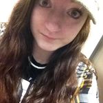 Taryn Holt - @wolflover230 - Instagram