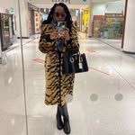 tasha kapyola - @tasha_bleu - Instagram