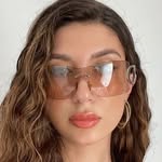 Tasha Bloom - @bellezaartsy - Instagram