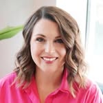 Taylor Ballard - @ballardfullybooked - Instagram