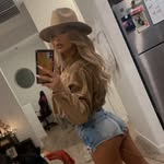 Taylor Cabrera - @blonde_bunny1 - Instagram