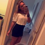 Taylor Echols - @tayechos_closet - Instagram