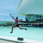 Taylor Enfinger - @travelwittay - Instagram
