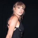 Taylor Swift | Fan Page - @whentaylorfalls - Instagram