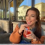 Taylor Fears - @taylorfearsreads - Instagram