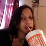 Taylor Flint - @heyy__its__tayy - Instagram