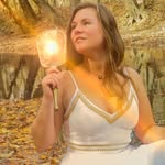 Taylor Hessler - @know.thyself.portraits - Instagram