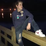 Taylor Janssen - @stilly_tama - Instagram