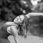 Taylor Kline - @yogawithtayy - Instagram