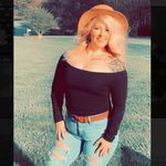 Taylor Leslie - @hair_by_taylorelle - Instagram