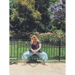 Taylor Logan - @yogini_tee - Instagram