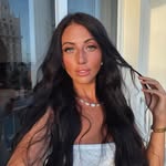 Taylor Lowe - @taylorsuzannlowe - Instagram