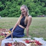 Taylor - @taylormanzanaporton - Instagram