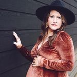 Taylor Morey Hobbs - @tay_ah - Instagram