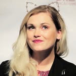 Eliza Taylor Morley - @elizataylorbrasil - Instagram