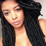 Taylor Munoz - @flirtycurls - Instagram