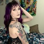 Taylor Rickard - @slayitstay - Instagram