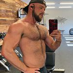 Taylor Hanes-Roberson - @taylorh82 - Instagram