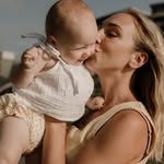 Taylor Christensen - @taylorsansom - Instagram