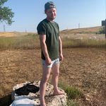 Taylor Shively-Mackwood - @shivelymackwood - Instagram