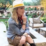 Taylor E Shorb - @taylorsclosettreasures - Instagram