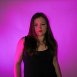 Ceci Taylor | Singer-Songwriter - @cecitaylormusic - Instagram