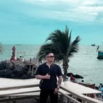 Tai Truong - @taylortruong2806 - Instagram