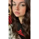 Daisy Ann - @tatted.beach - Instagram