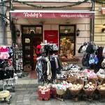 Teddys | Souvenirs | Berlin - @teddy_berlin_nikolaiviertel - Instagram
