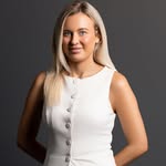 Tegan Baker - @investwithteganbaker - Instagram