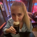 @_teganholt - @holtyyspam - Instagram