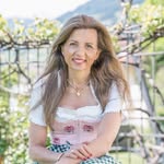 Theresa Burkia-Egger - @theresaburkia - Instagram