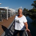 Teri Porter - @grandmas_bookshelf_ - Instagram