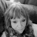 Teri Roberts - @the_magical_alien_mom - Instagram
