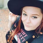 Theresa Hawkins - @terra_hawkins94 - Instagram