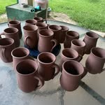 Terry Gill - @pawsandpotsceramics - Instagram