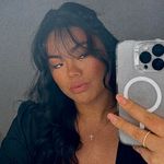 Tess Abbott - @tess.abbott - Instagram