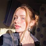 Tess Barker - @tess.bark - Instagram
